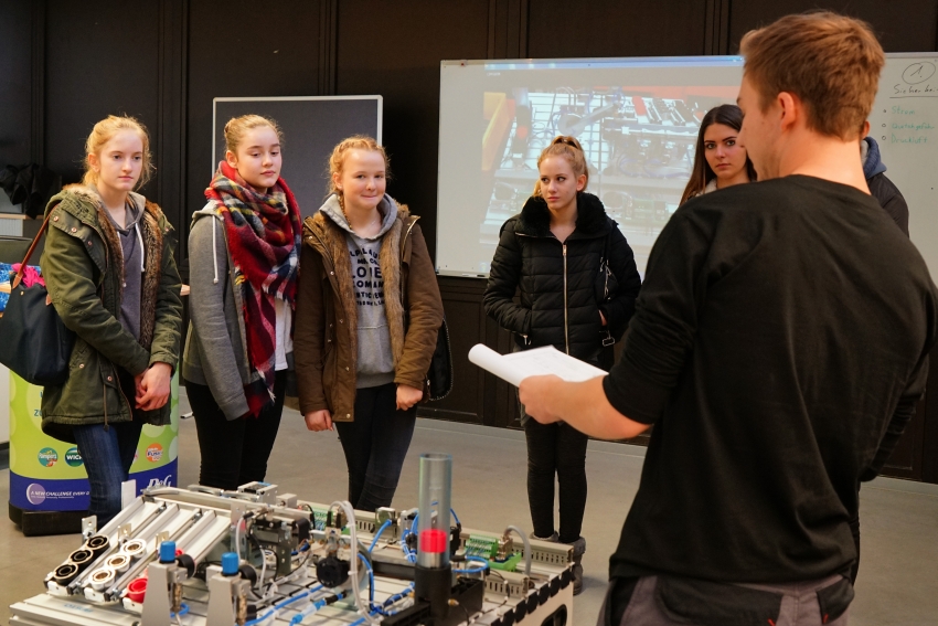 Tag_der_Technik_11_11.2015.jpg